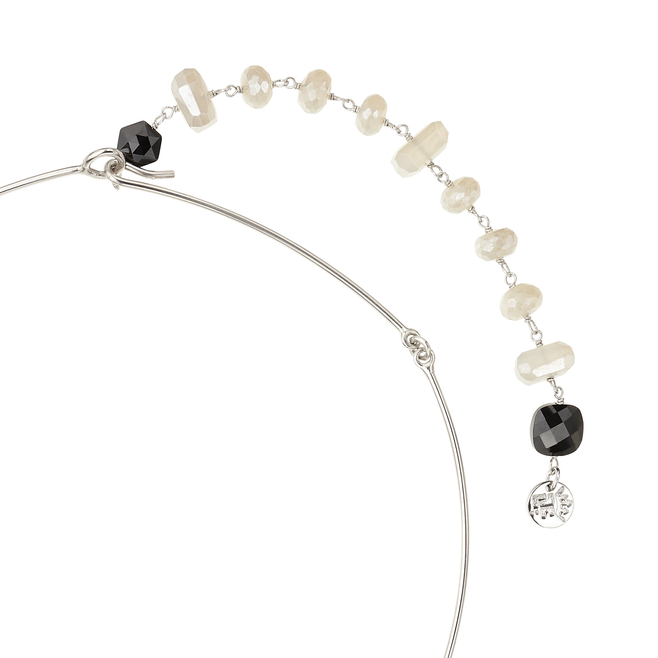 Collana Roses in pelle nera