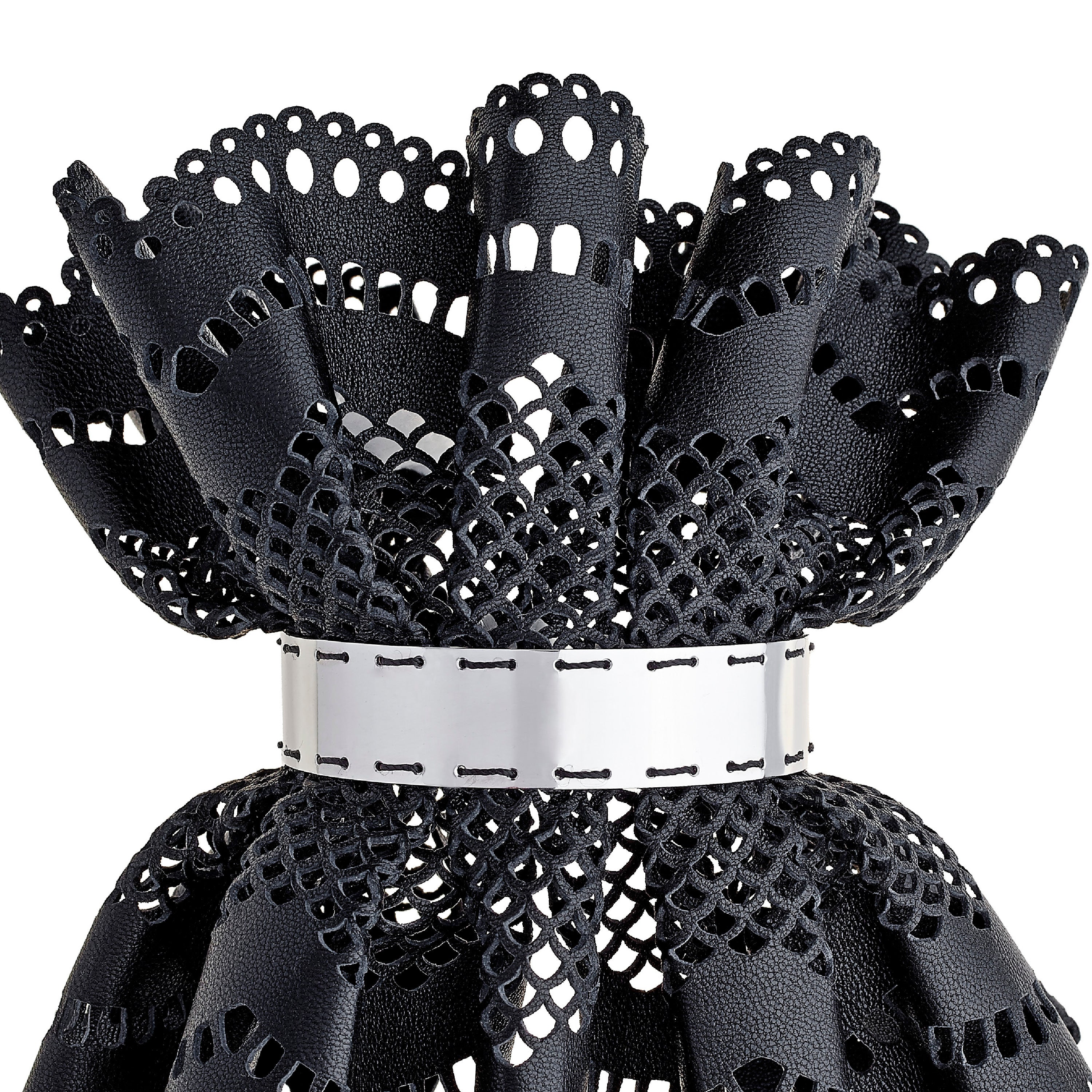 Cuff Victoria in pelle nera con bracciale